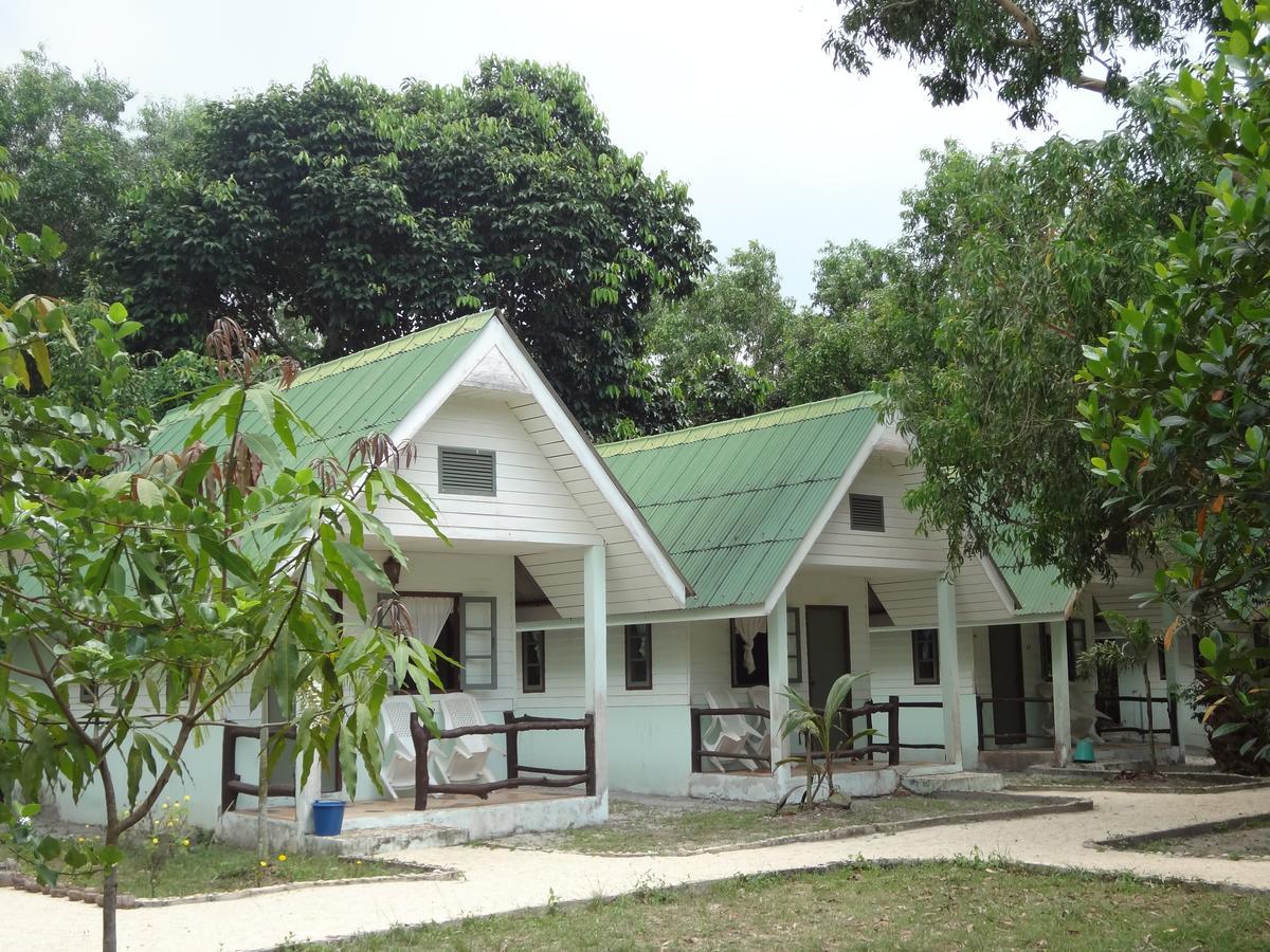 Season Bungalow Koh Jum Exterior photo