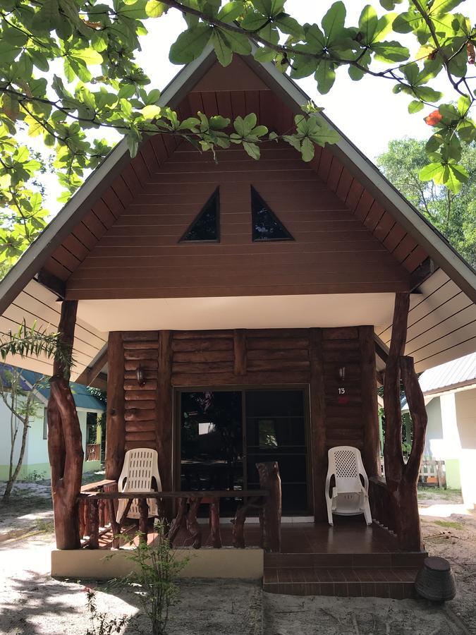 Season Bungalow Koh Jum Exterior photo